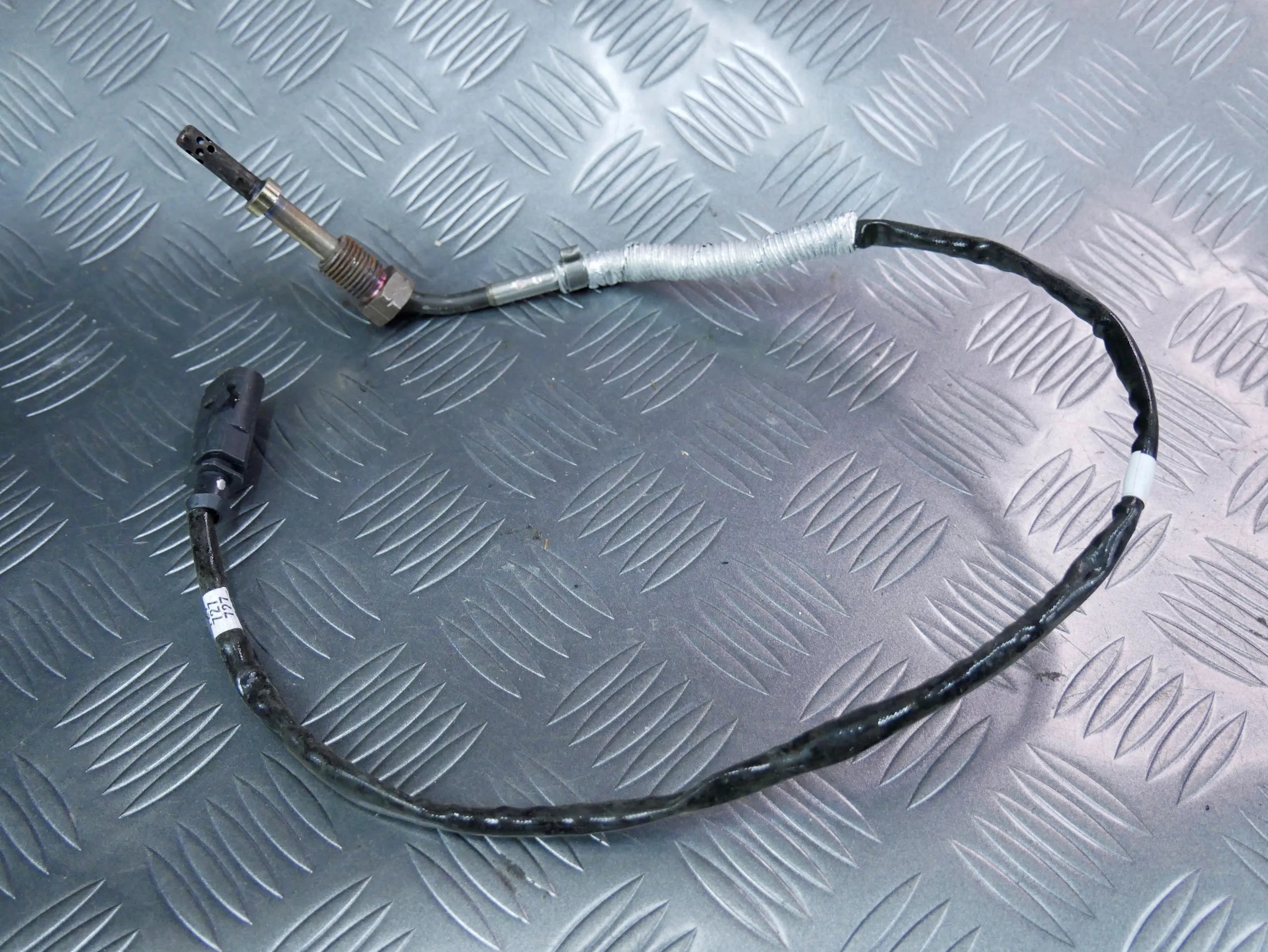 Czujnik temperatury spalin sonda lambda 04L906088AE PASSAT B8 2.0 TDI