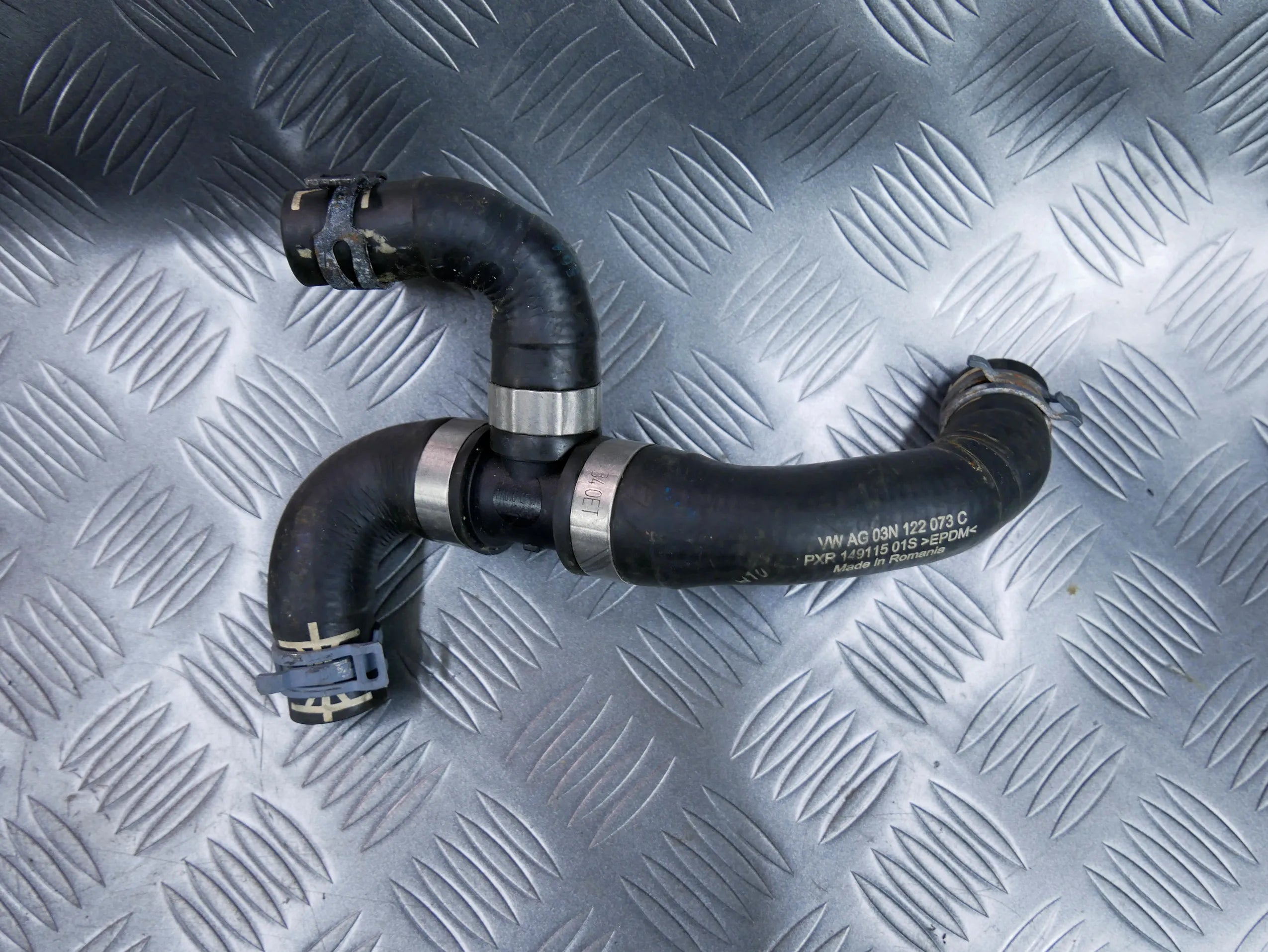 Rura wąż wody 03N122073C VW PASSAT B8 2.0 TDI
