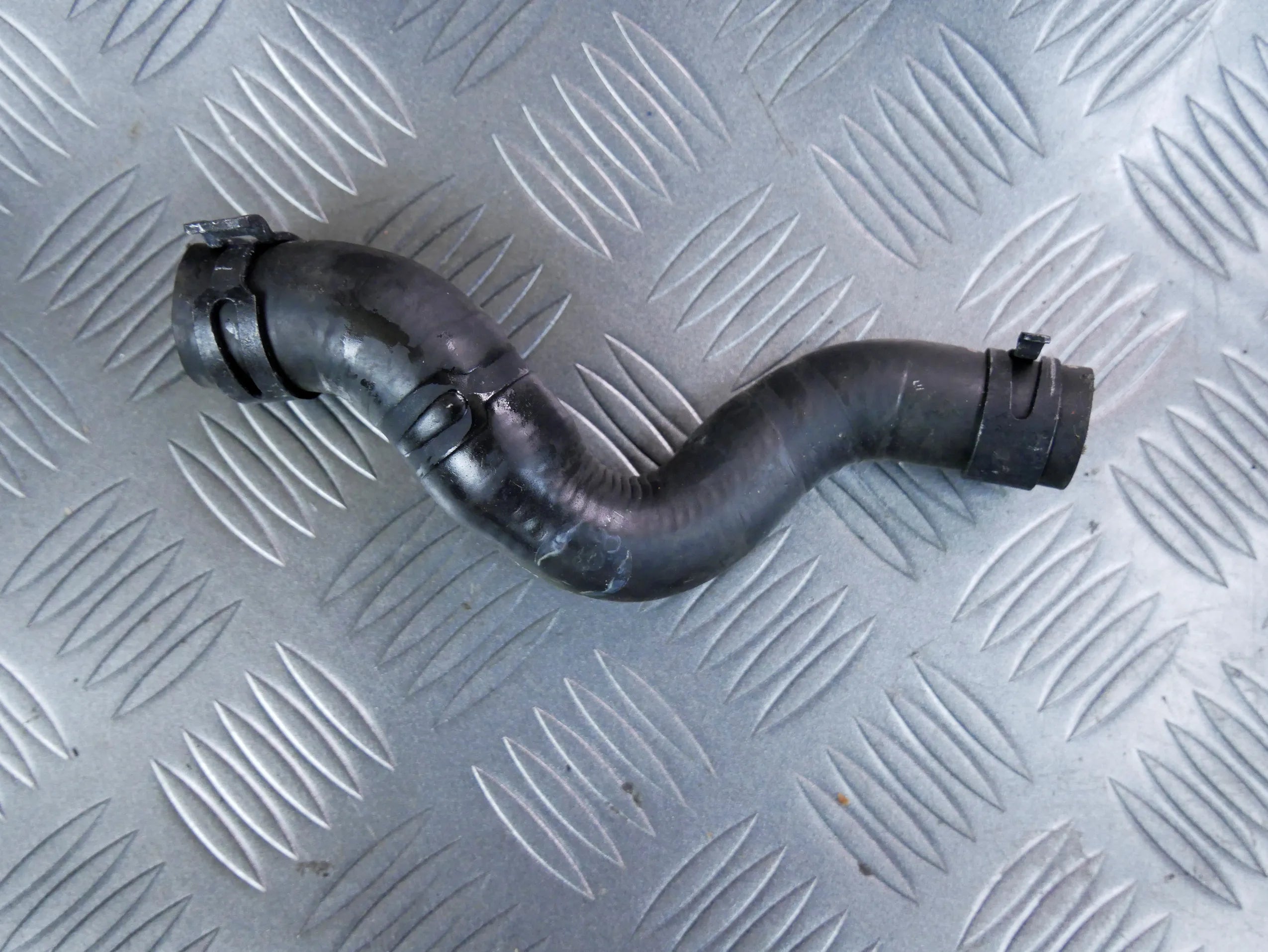 Rura wąż wody 5Q0122058G VW PASSAT B8 2.0 TDI