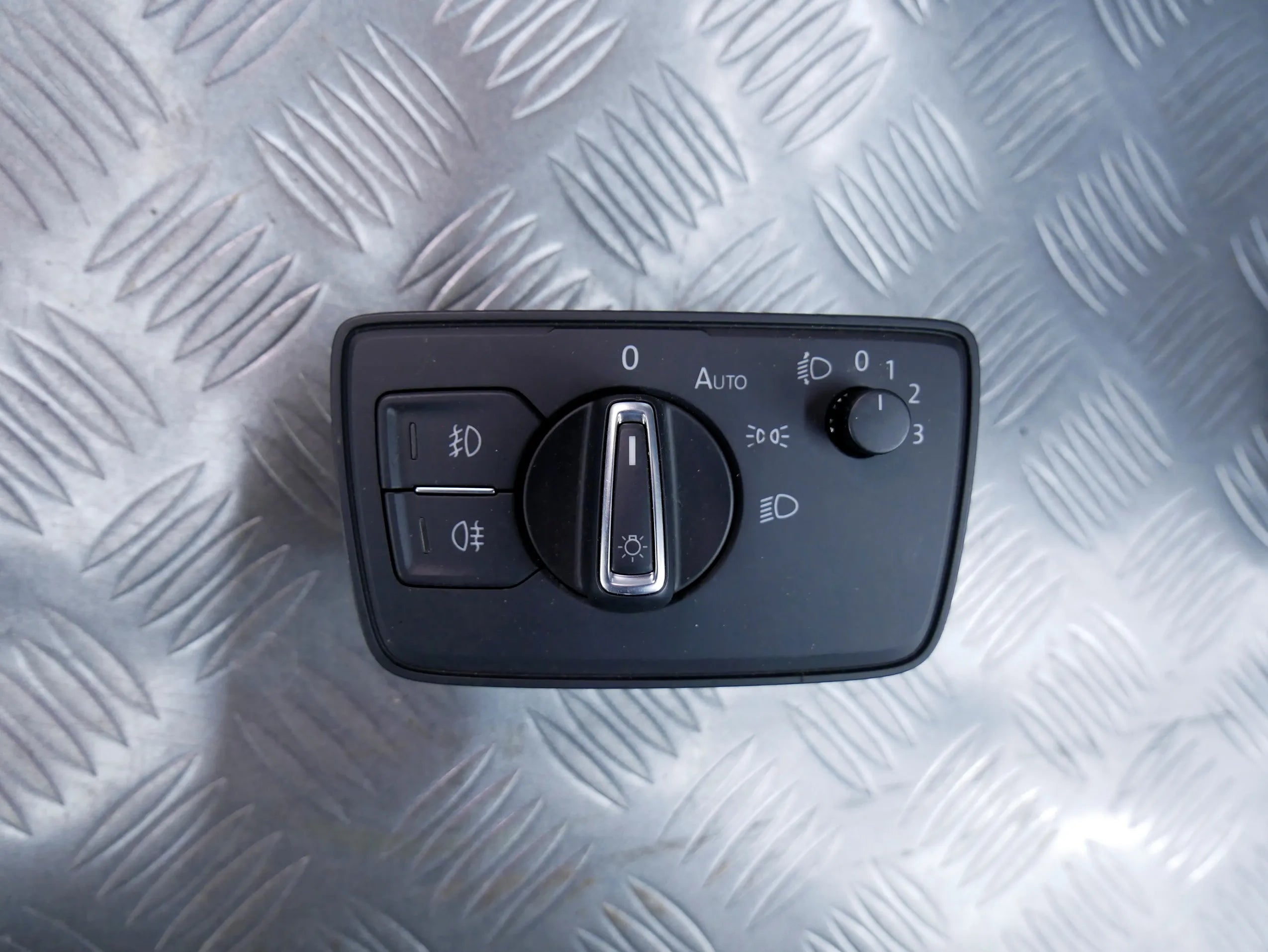 Włącznik przełącznik świateł 3G0941633 VW PASSAT B8