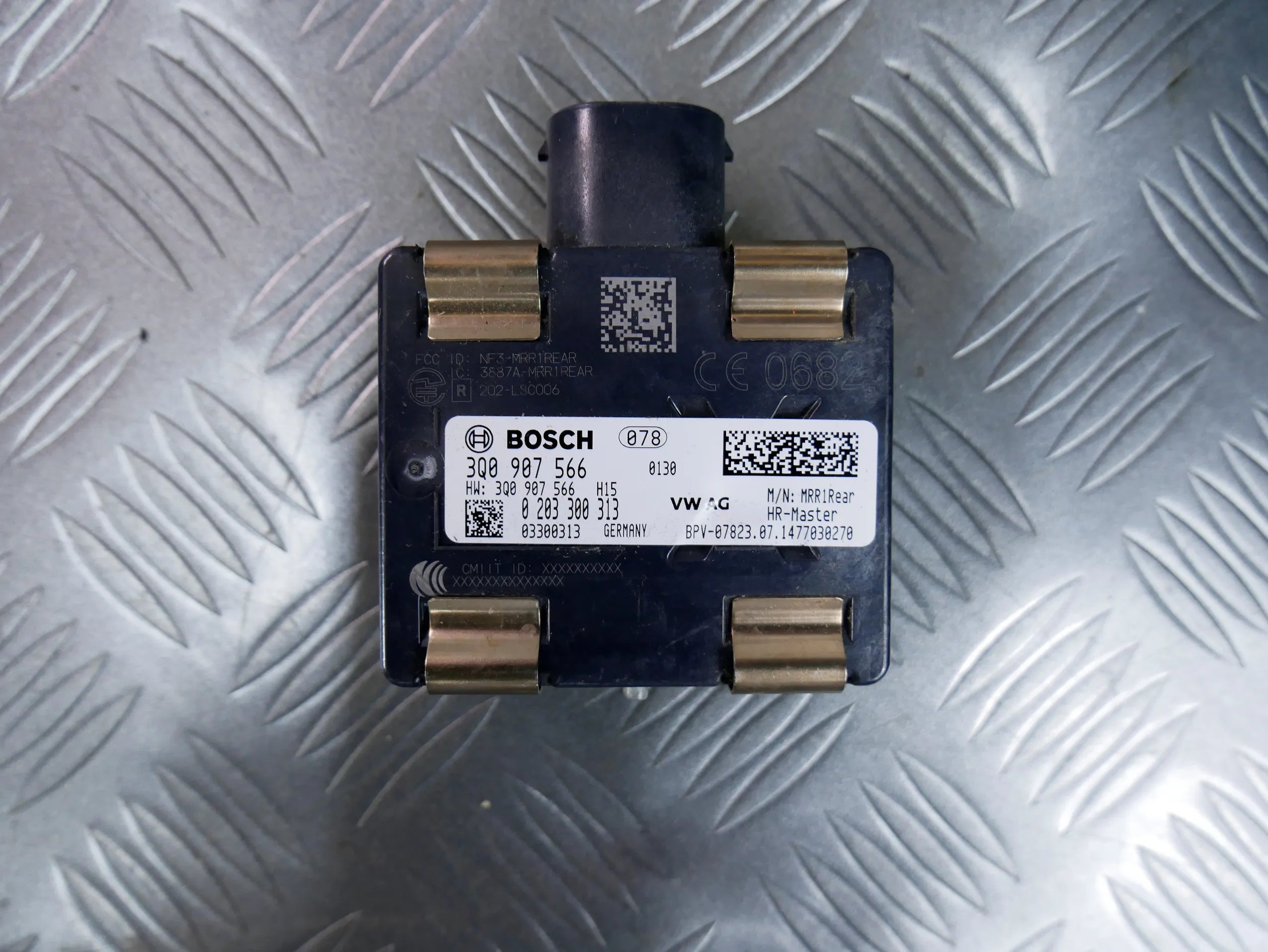 Radar ACC DISTRONIC 3Q0907566 VW PASSAT B8