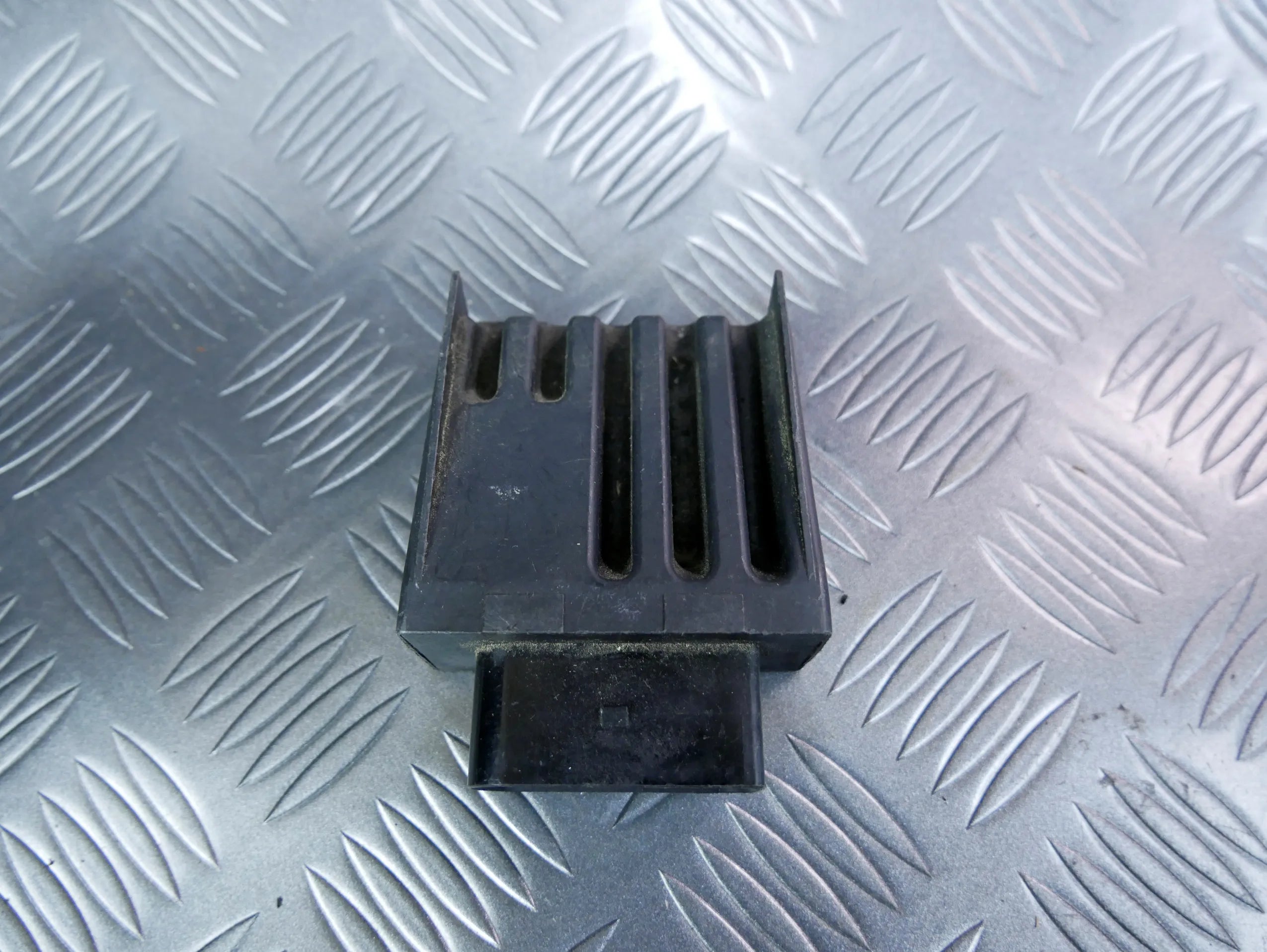 Moduł sterownik pompy paliwa 3Q0906121 VW PASSAT B8 2.0 TDI