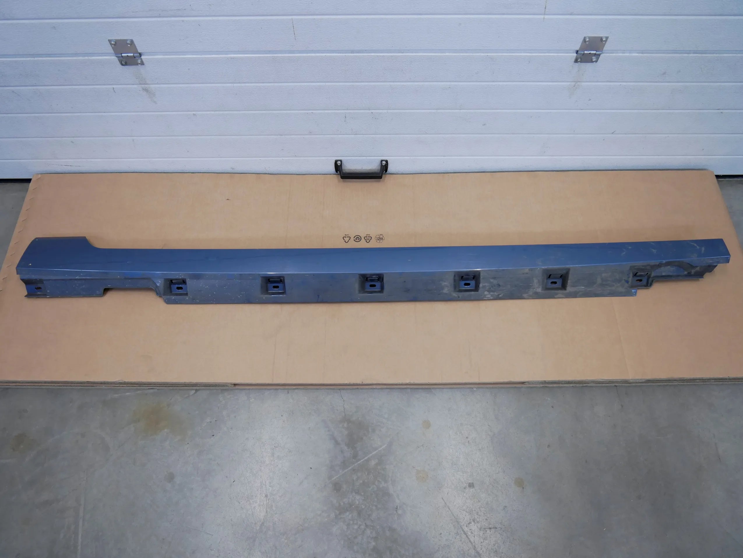Listwa progowa prawa 3G0853858 VW PASSAT B8 SEDAN KOMBI