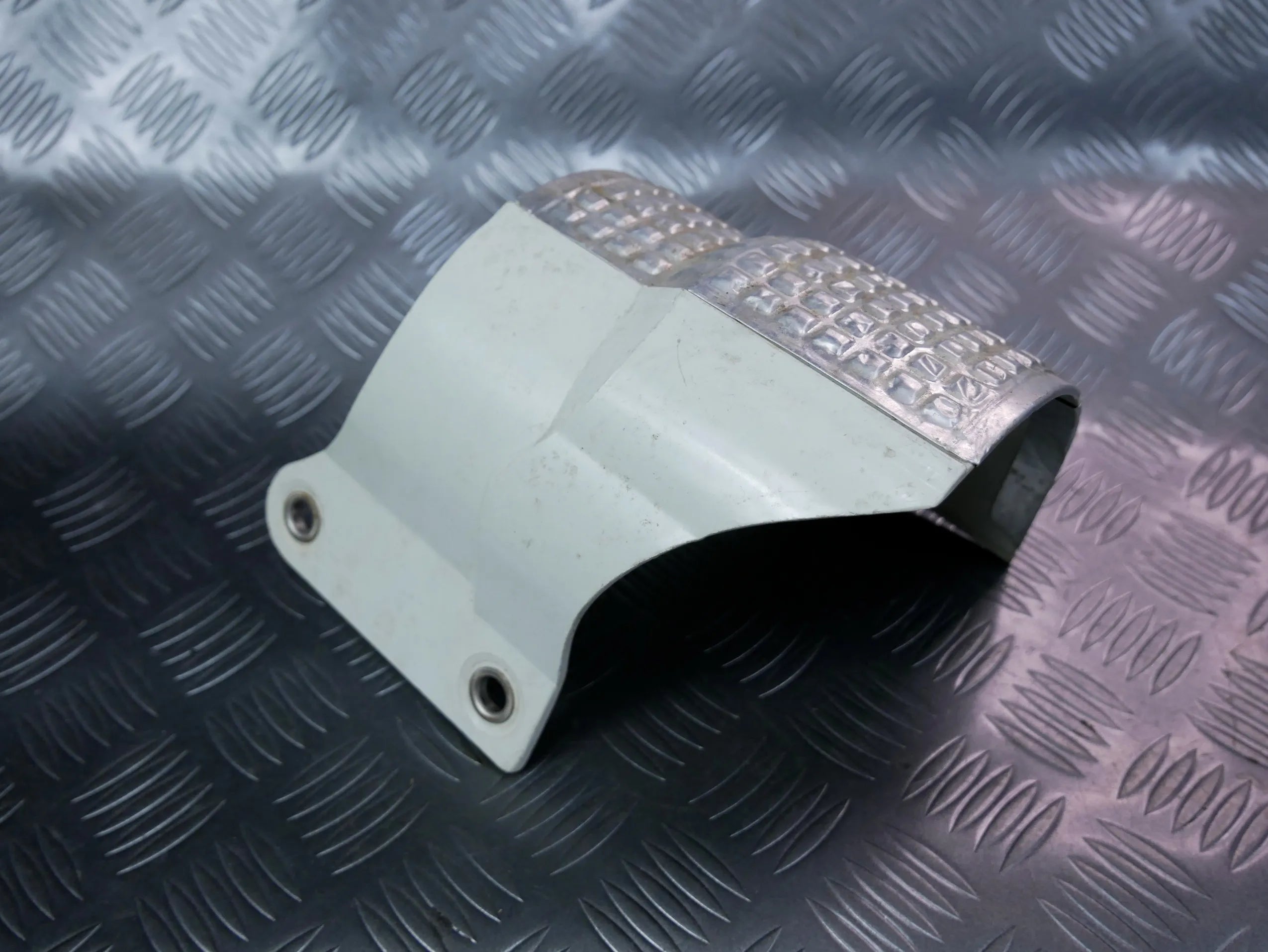 Osłona półosi przegubu 5Q0407721A VW PASSAT B8