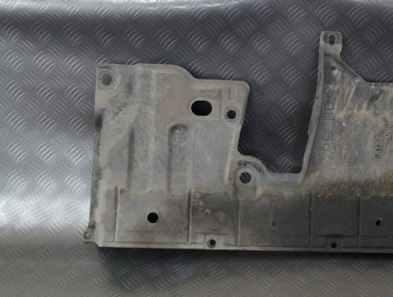 Chassis cover 58166-48030...