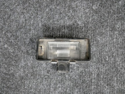 Lampka tablicy rejestracyjnej 1M6943021 VW GOLF V - Davicar.pl