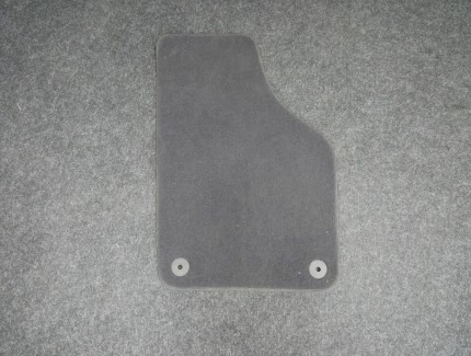 Right front mat 7N1864436...