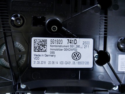 VW GOLF VII TDI licznik zegary 5G1920741D - Davicar.pl