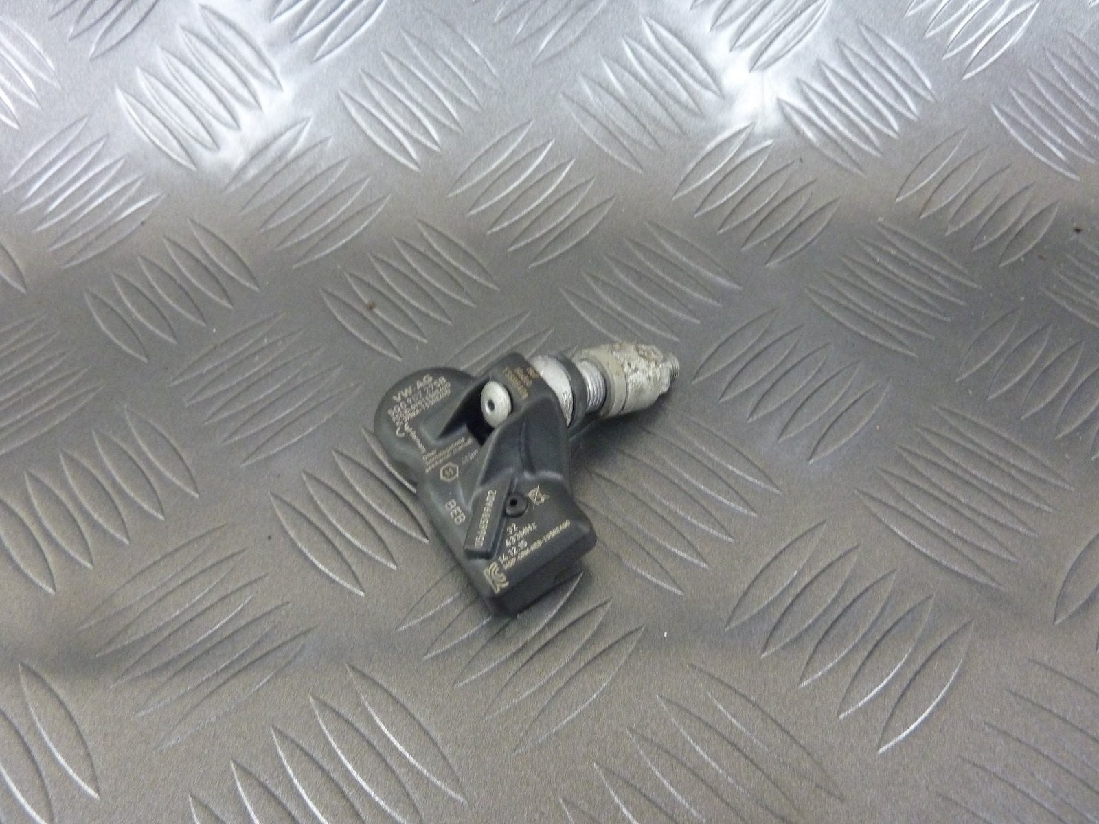 Czujnik ciśnienia koła TPMS 5Q0907275B GOLF VII