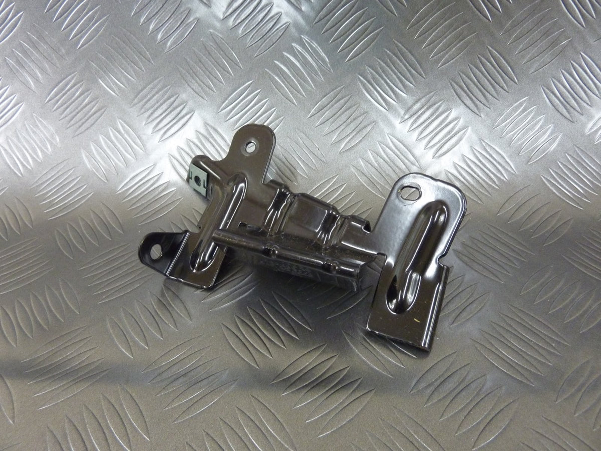 Mocowanie konsoli 4L1880354 AUDI Q7