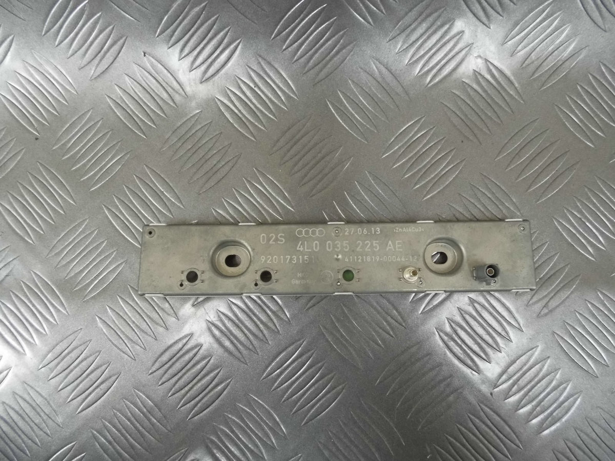 Wzmacniacz antenowy 4L0035225AE AUDI Q7