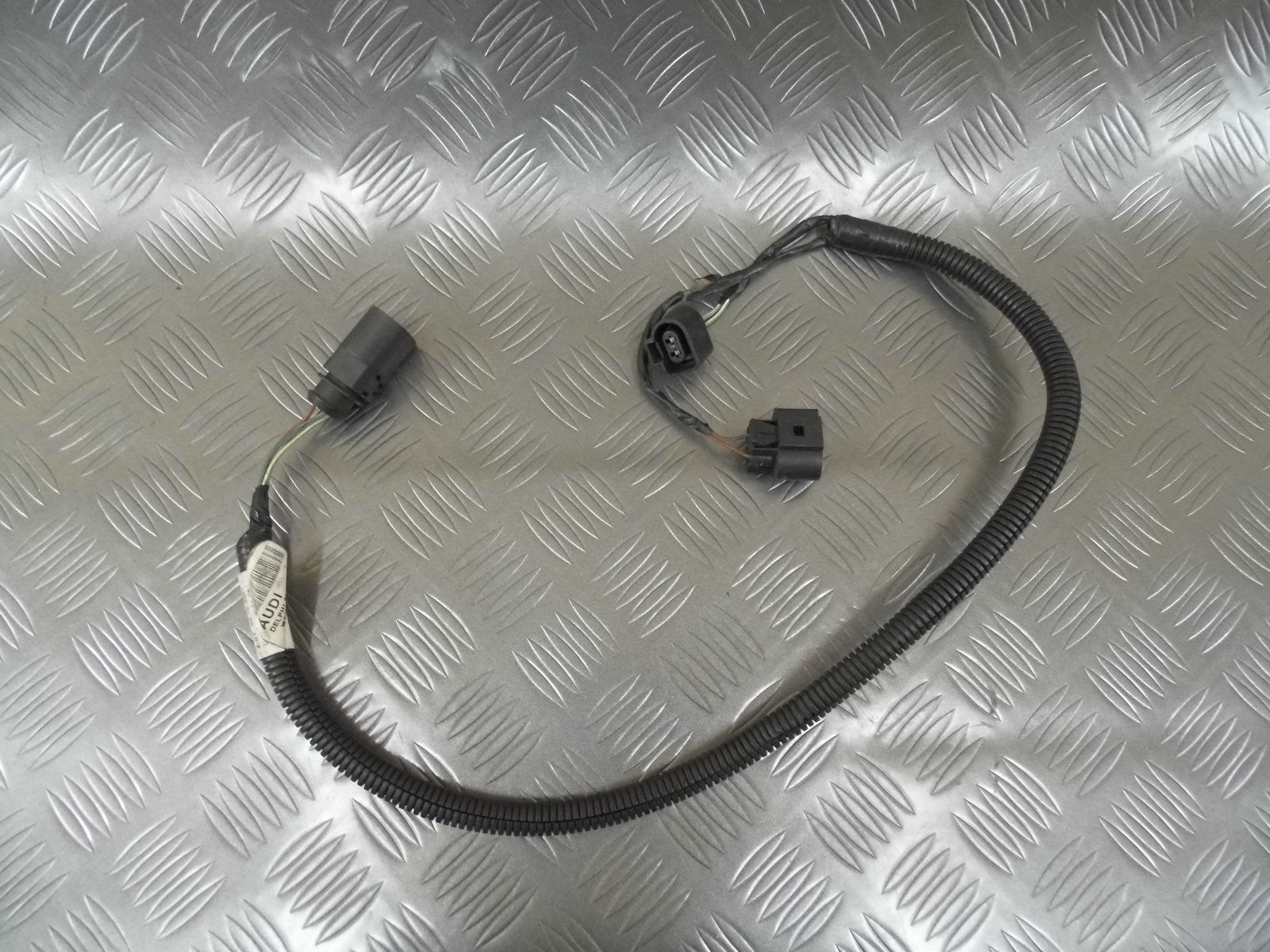 Wiązka zbiornika spryskiwaczy 4L0971767A AUDI Q7