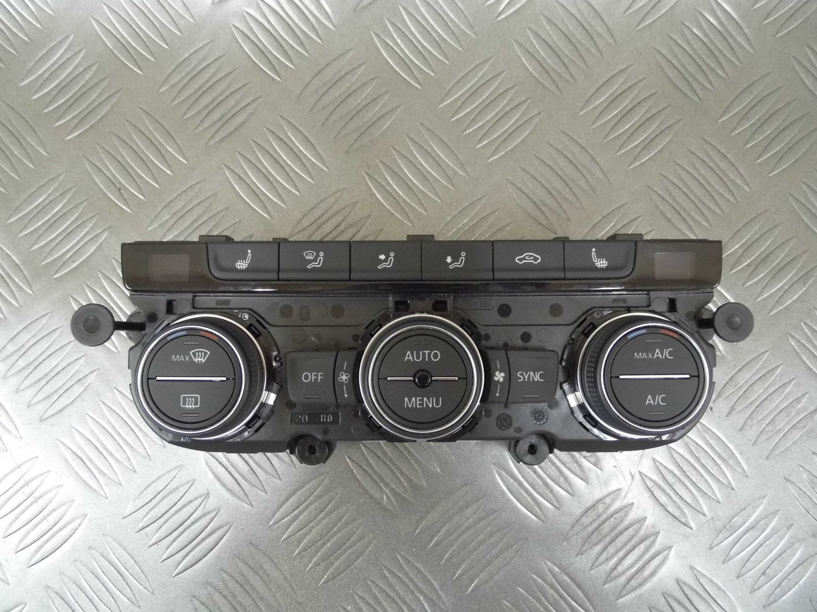 Panel klimatyzacji 5GE907044AG VW GOLF VII GTE