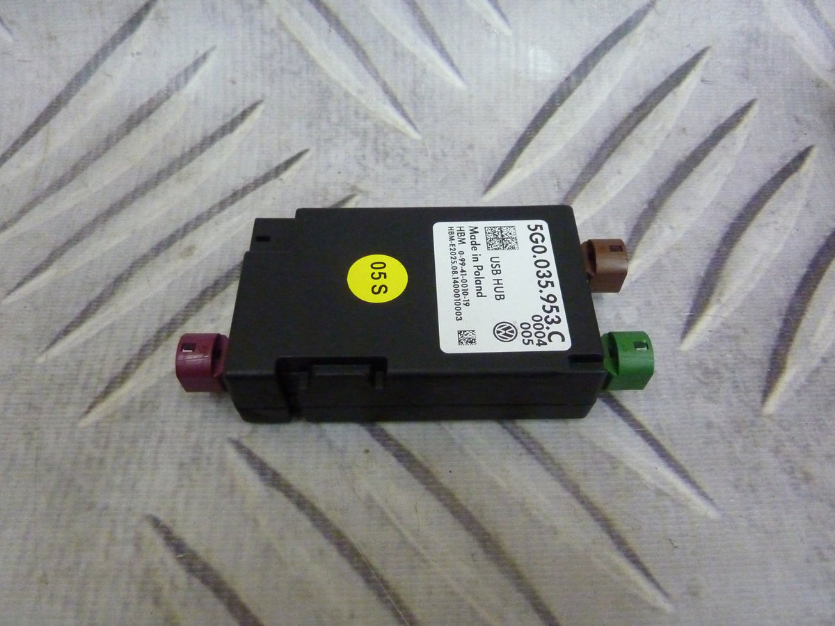 Moduł USB HUB 5G0035953C VW GOLF VII