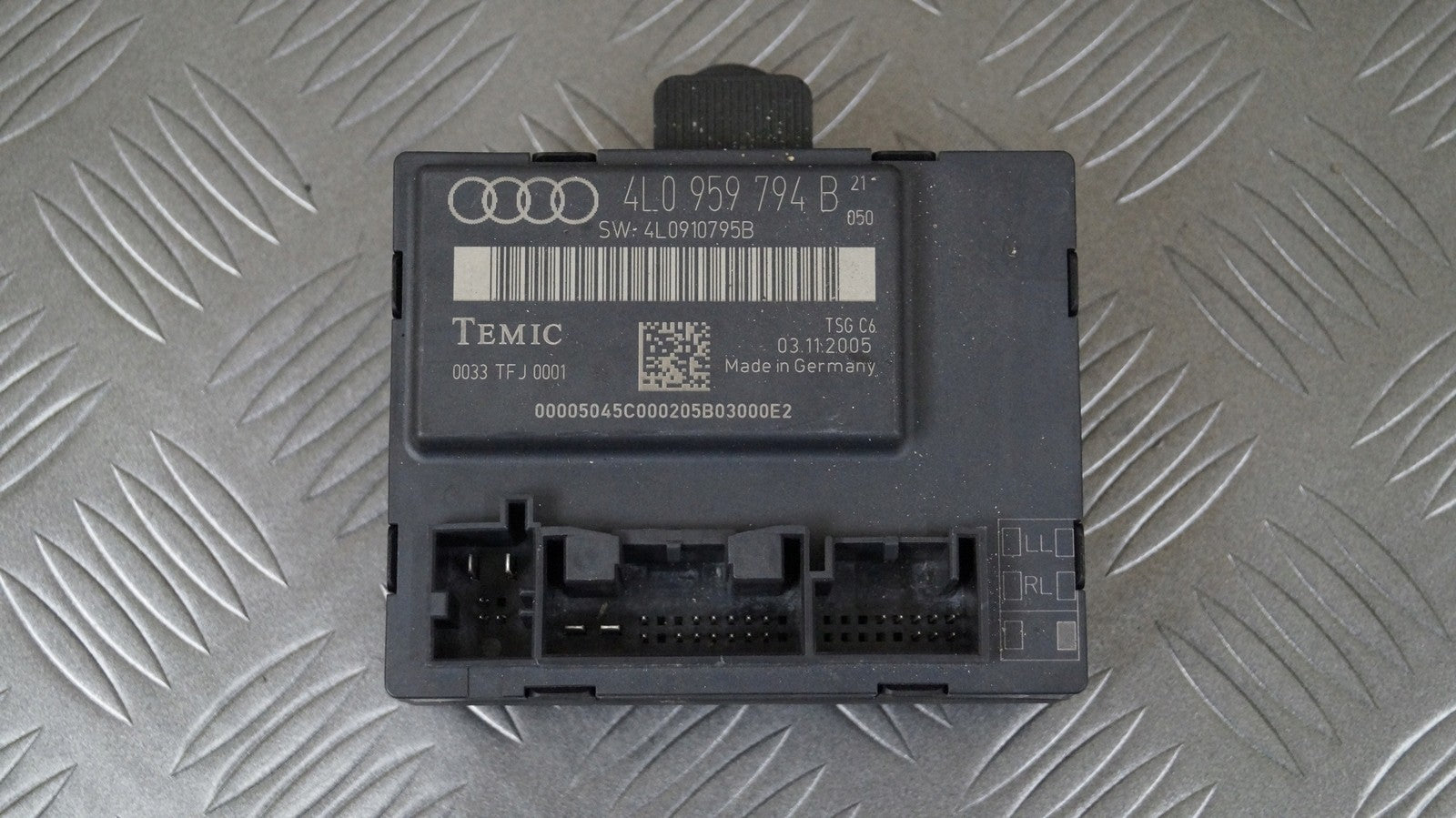 Sterownik drzwi przód prawy 4F0959794B AUDI Q7