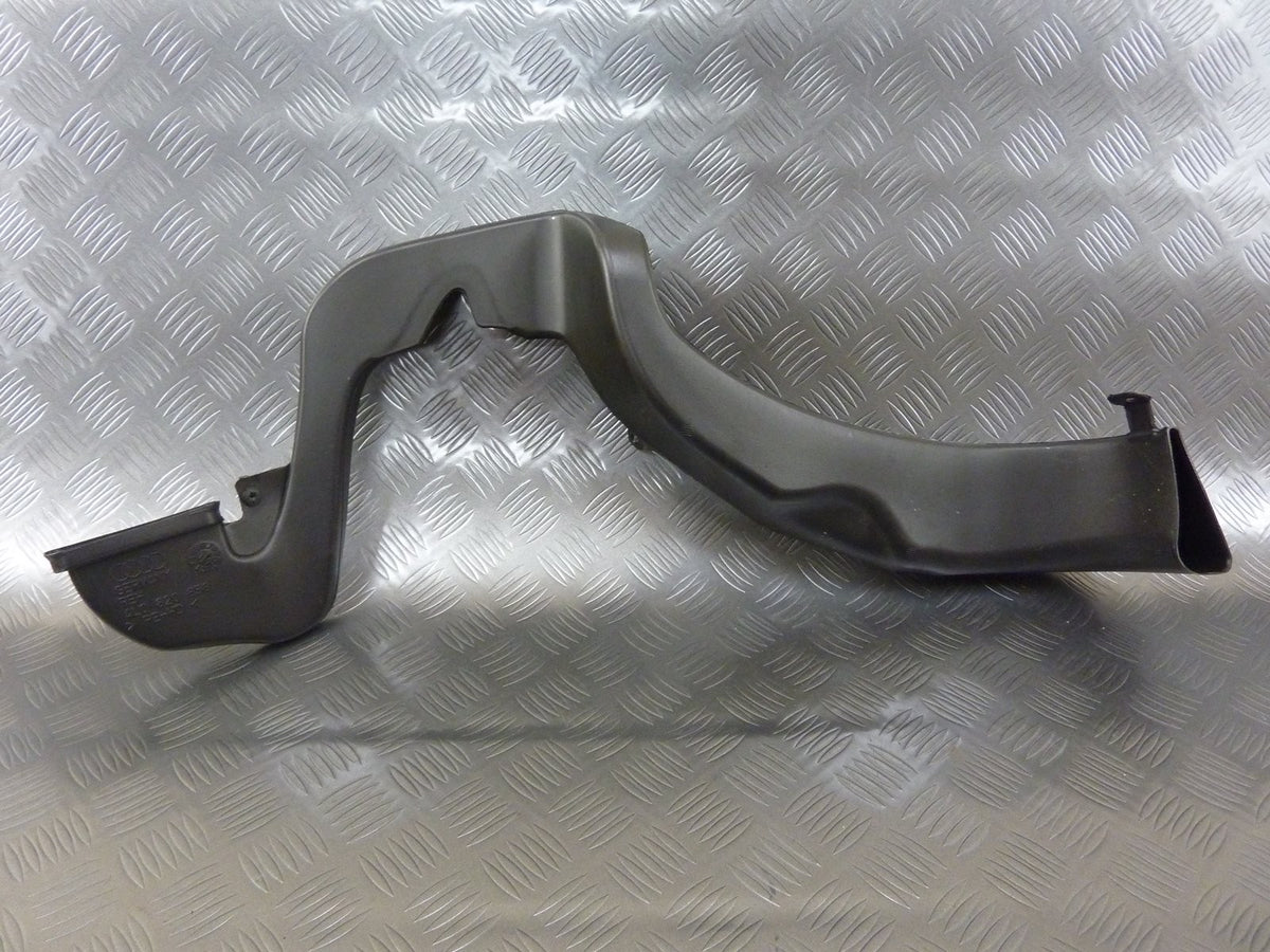 Kanał rura ciepłego powietrza 4L0820858 AUDI Q7