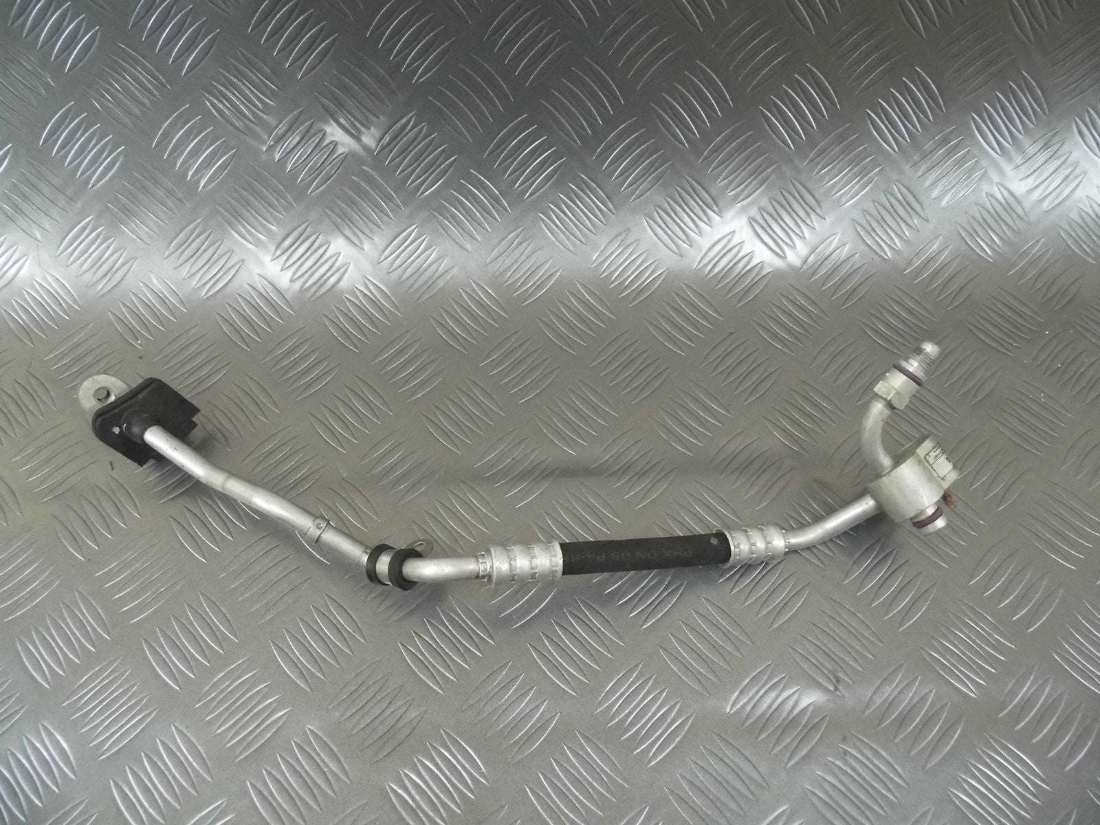 Rurka przewód klimatyzacji 7L6820741G AUDI Q7
