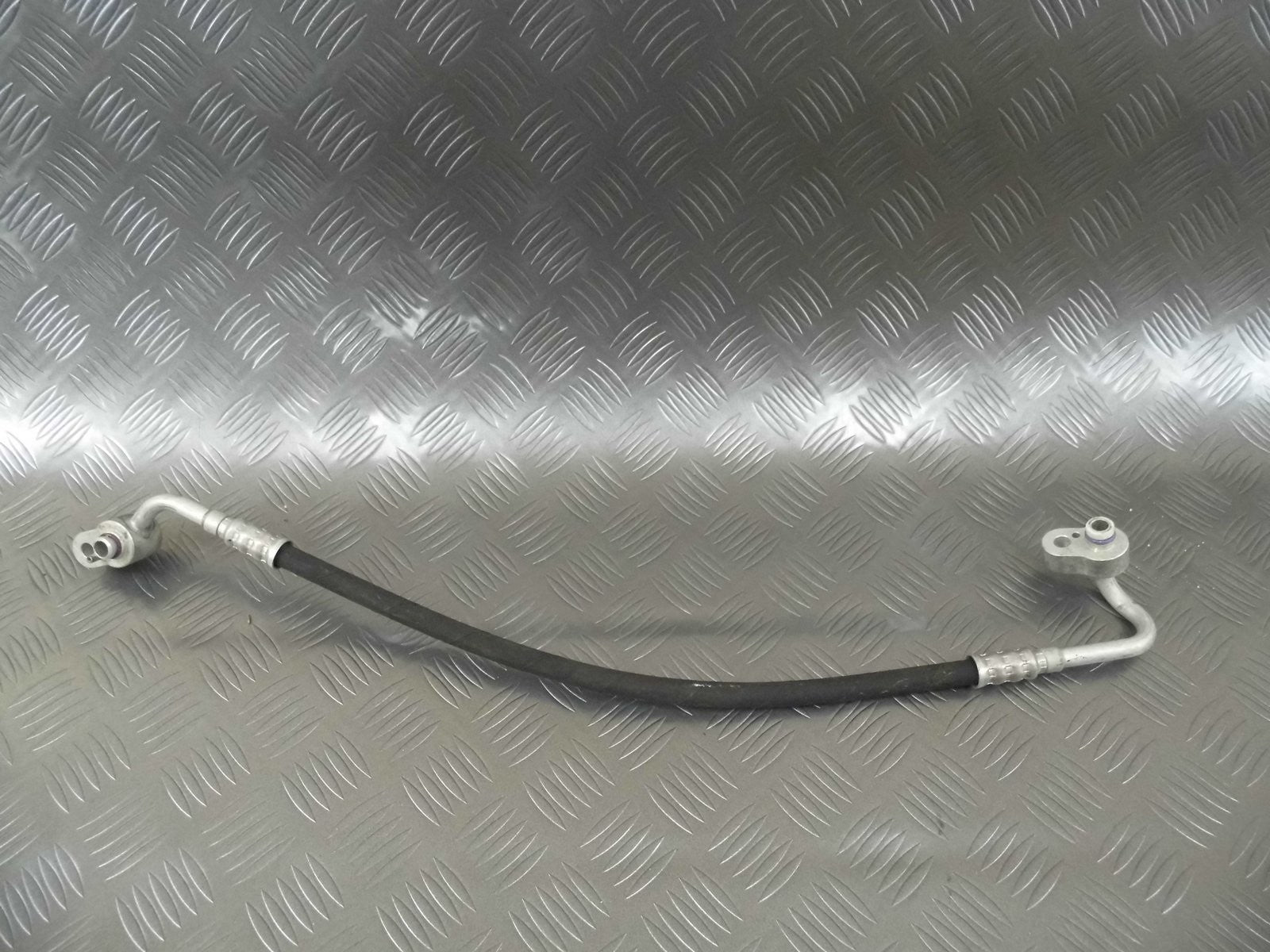 Rurka przewód klimatyzacji 4L0820739 AUDI Q7