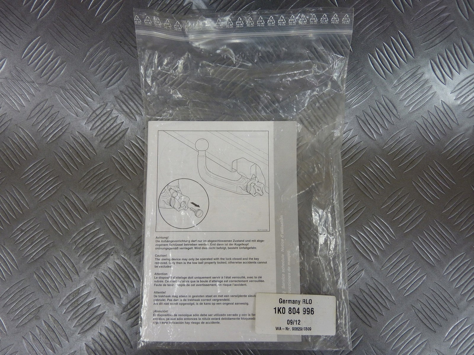 Instrukcja obsługi haka 1K0804996 VW GOLF VI