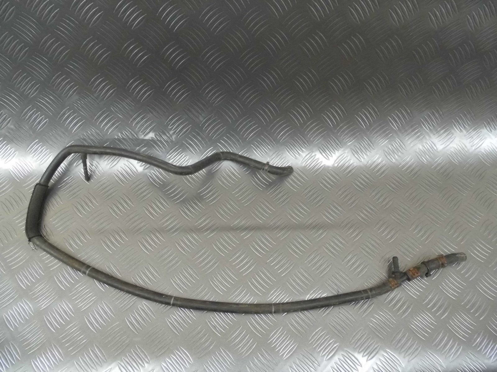 Rura wąż wody 7L6122447BJ AUDI Q7