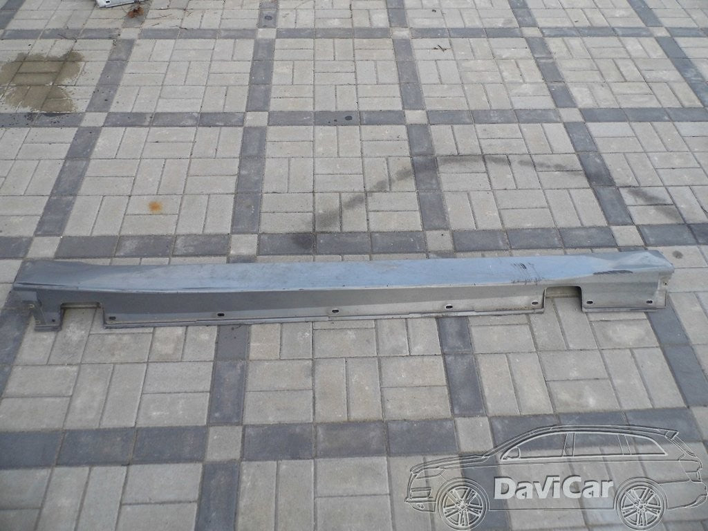Listwa progowa prawa 5177703760 BMW E60 SEDAN