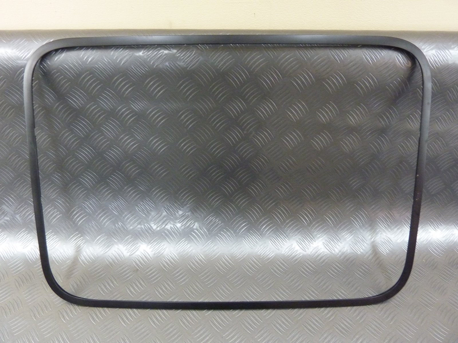 Ramka szyberdachu 5G0867525 VW GOLF VII