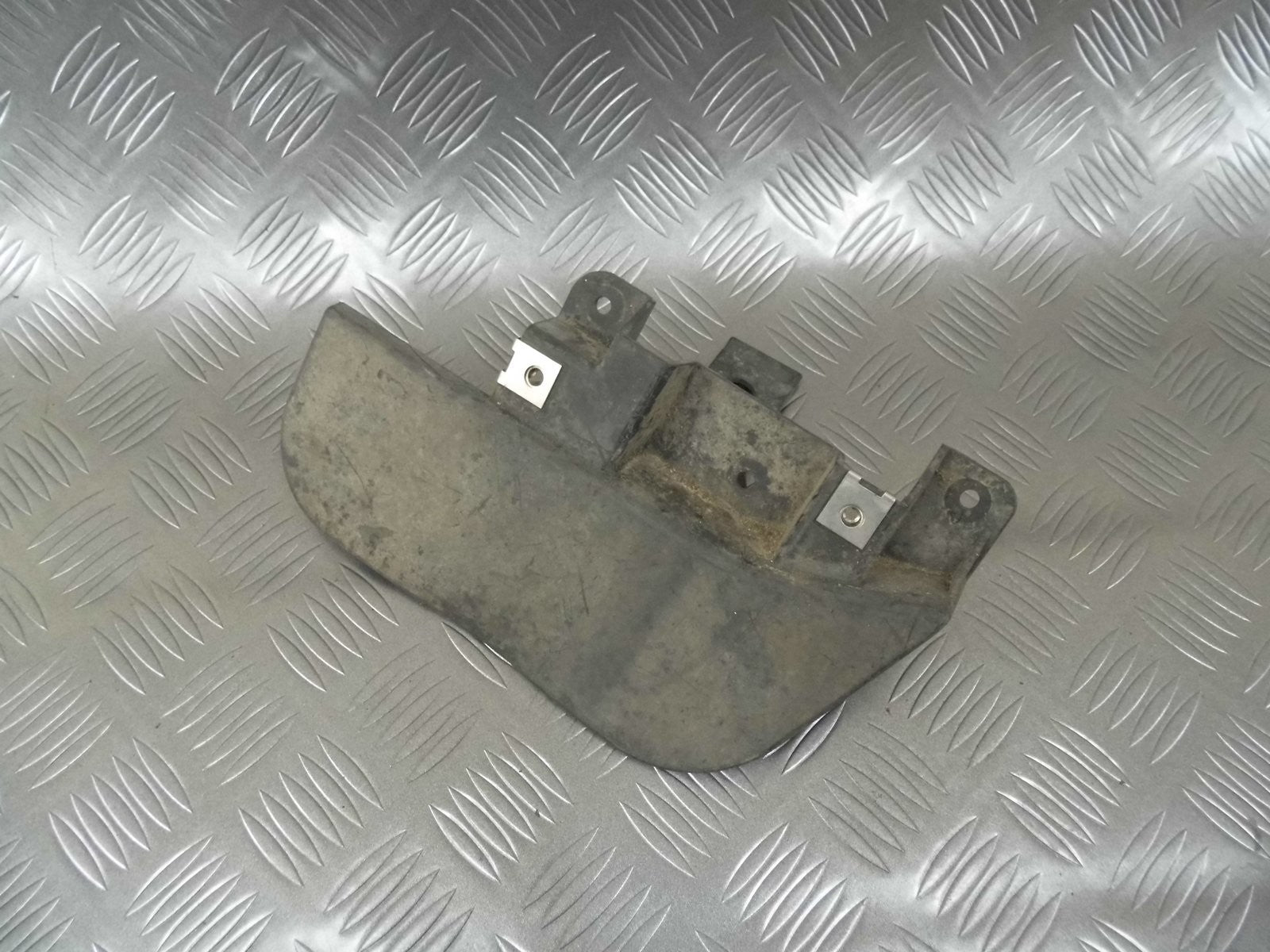 Chlapacz tył prawy 4L0854816 AUDI Q7