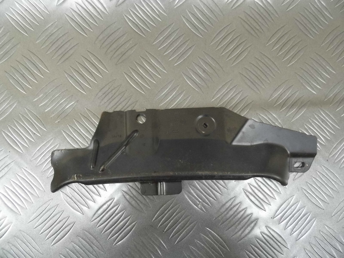 Mocowanie kurtyny lewe 4L0880755 AUDI Q7