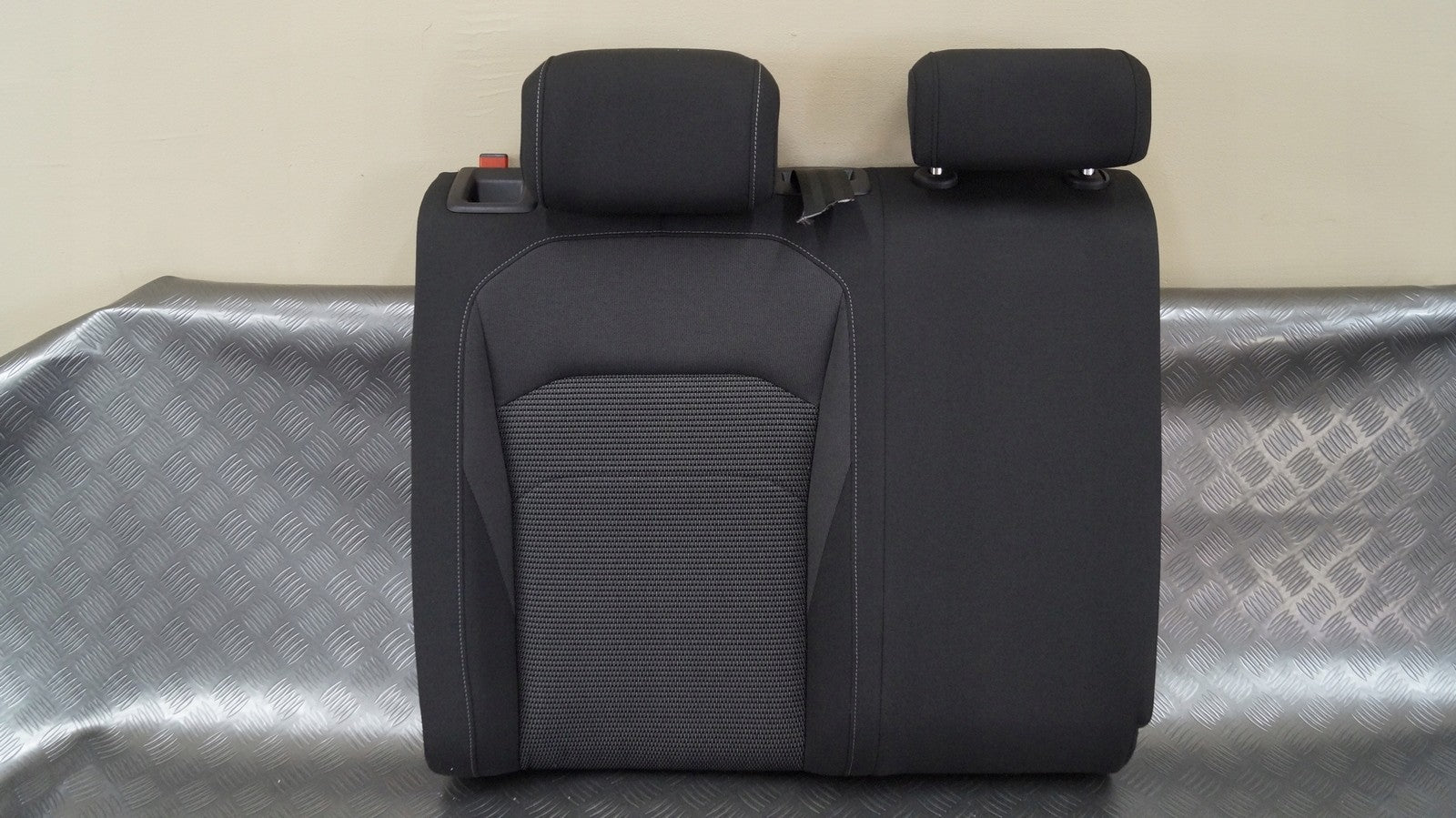 Fotel oparcie tył prawe VW ARTEON