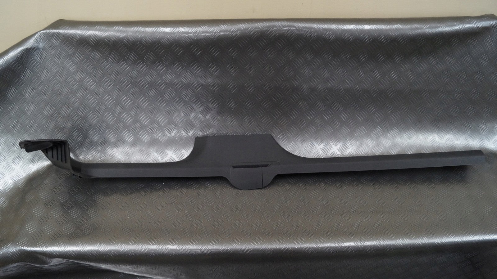 Listwa progowa lewa 3G8853371 VW ARTEON