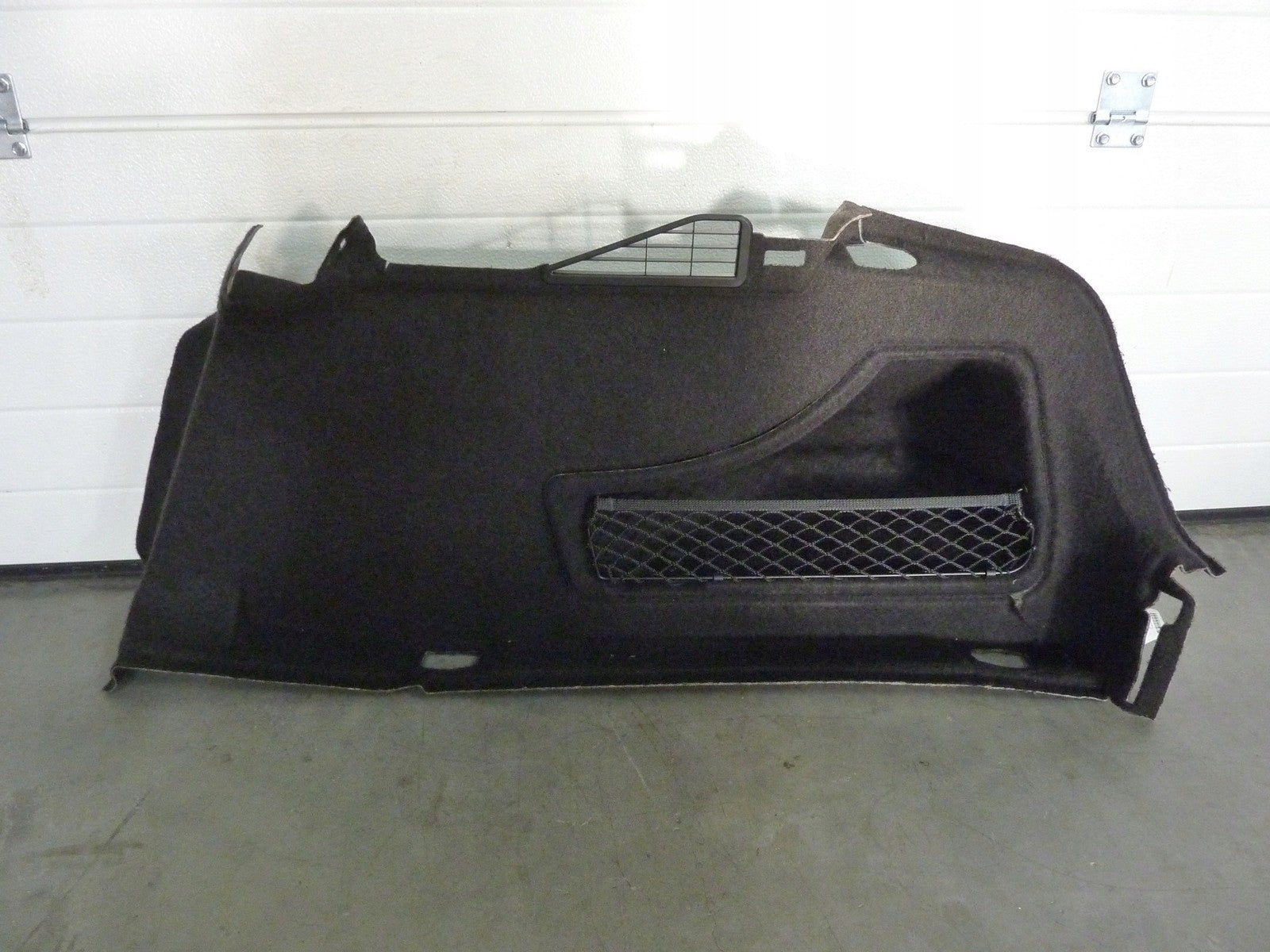 Boczek bagażnika prawy 8T0863888F AUDI A5 RS5