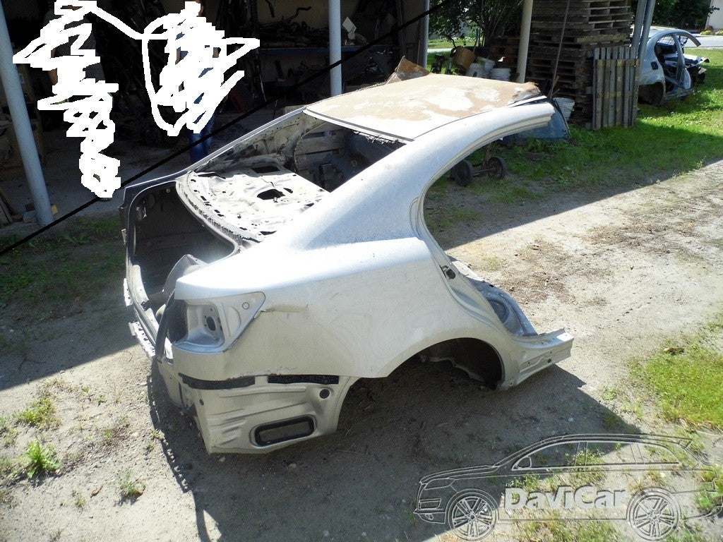 Dupa tył karoserii kompletny pas LEXUS IS220 IS250