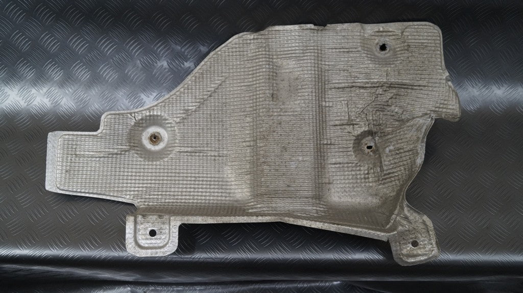 Osłona termiczna wydechu 7L0825681B AUDI Q7