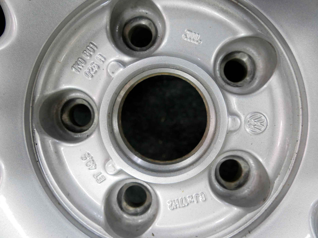 Felga aluminiowa 17' 1K0601025N VW PASSAT CC