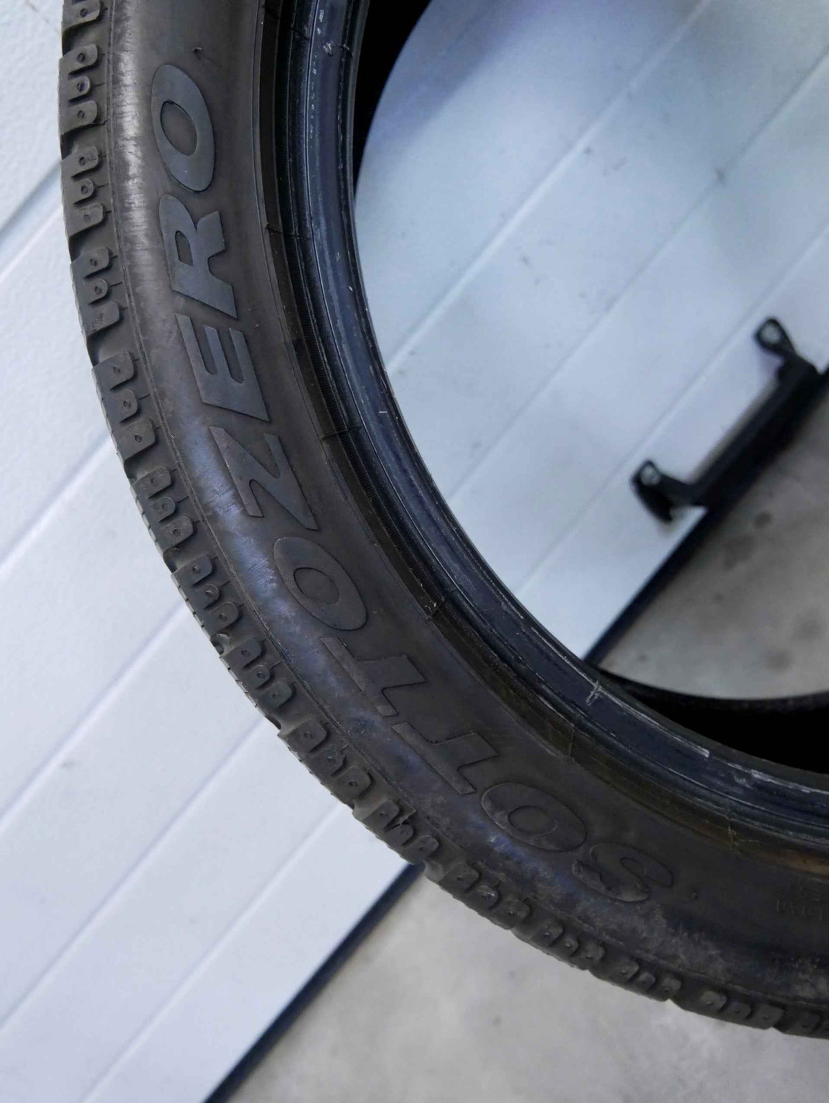 Opona zimowa PIRELLI SOTTOZERO Winter 210 205/50R17