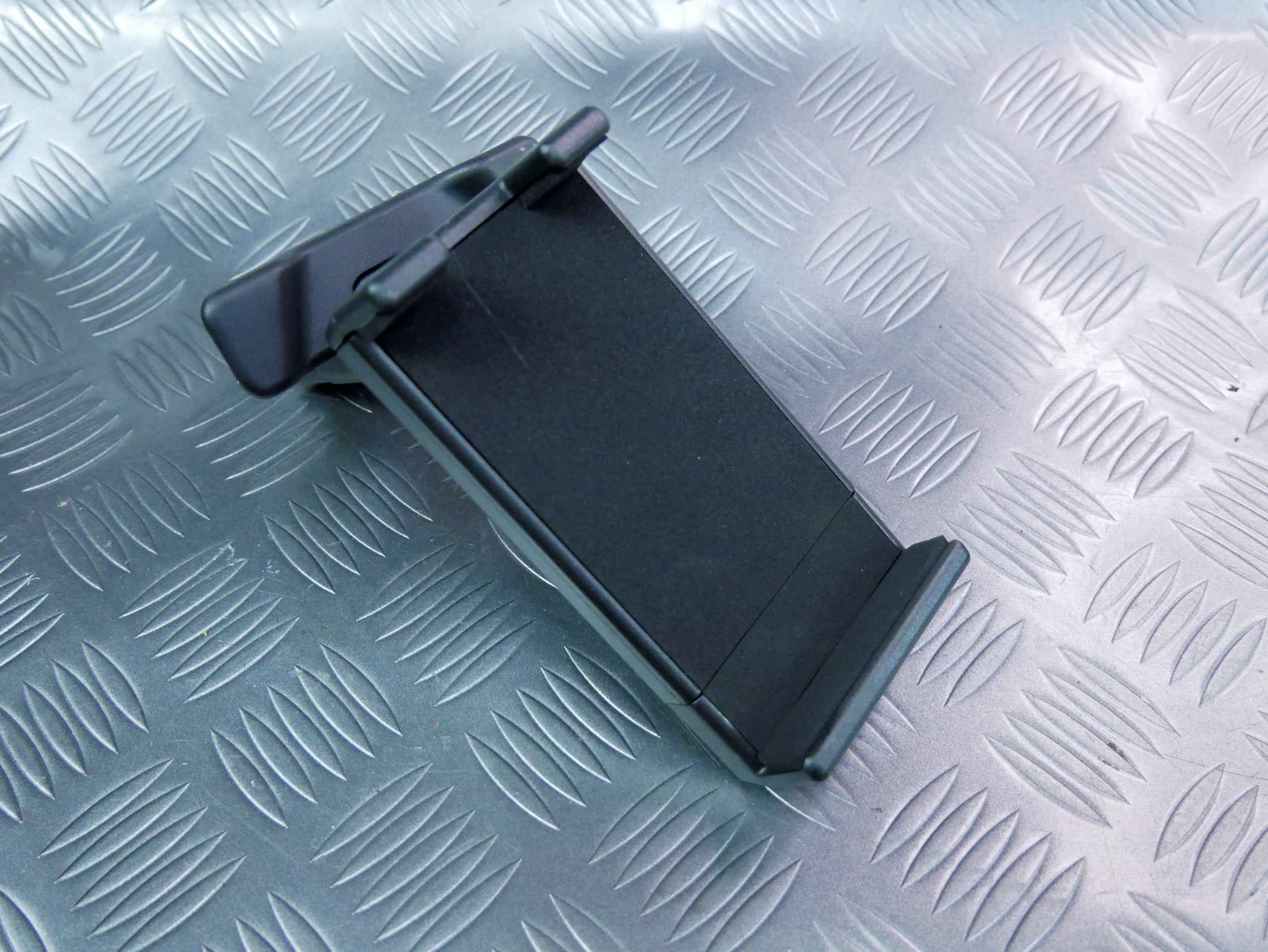 Stojak mocowanie telefonu OEM 3V0016129 SKODA OCTAVIA IV