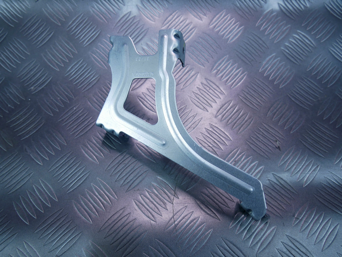 Mocowanie poduszki airbag prawe 5E3880506A SKODA OCTAVIA IV
