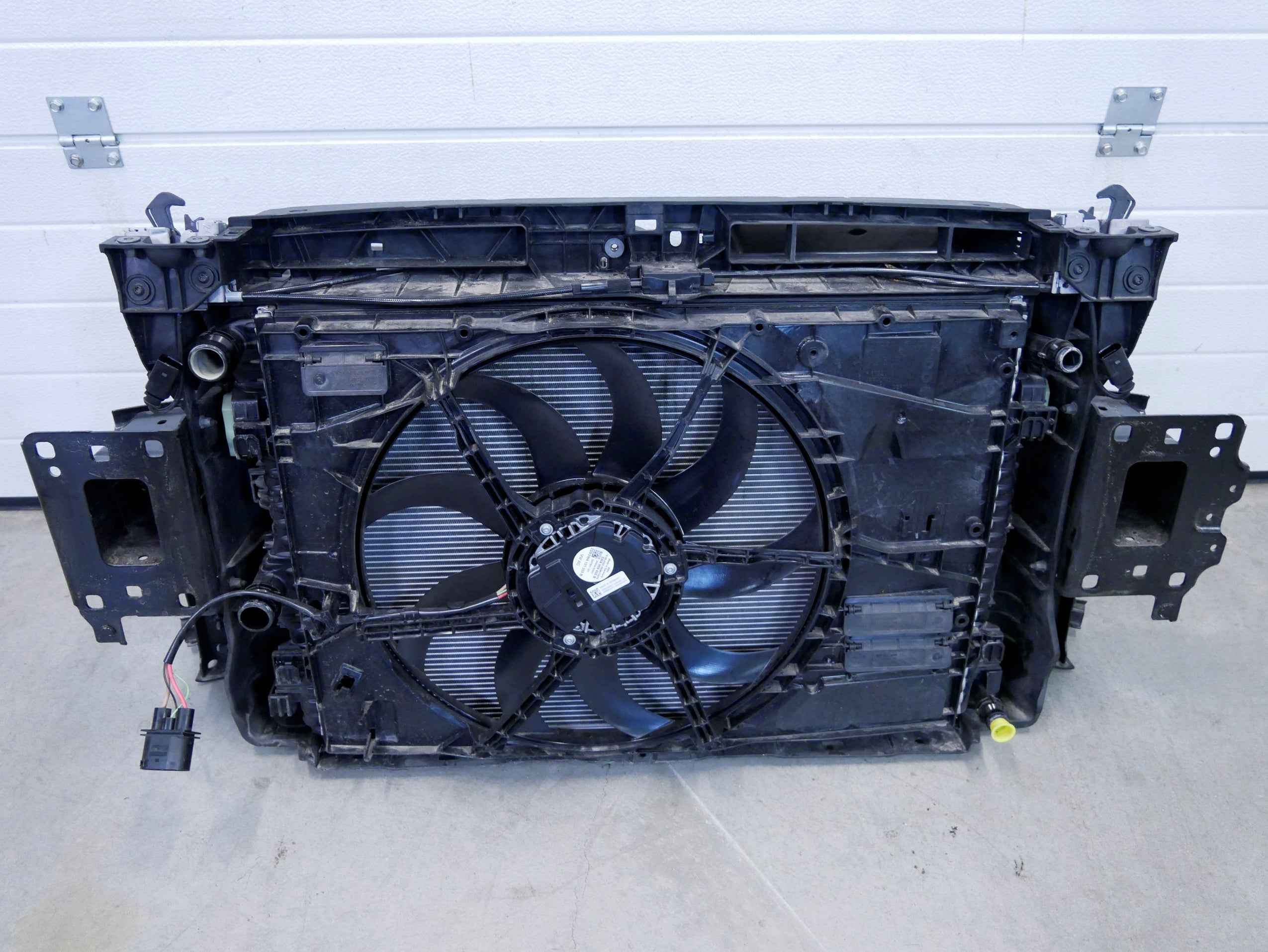 Chłodnice komplet chłodnic pas przedni kompletny SKODA OCTAVIA IV 1.5 TSI DSG