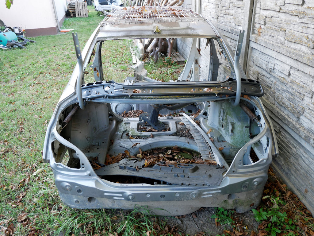 Karoseria tył z dachem BMW E60 sedan