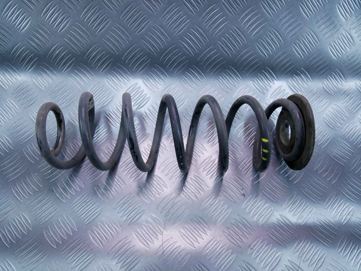 Sprężyna tył OEM 5Q0511121AG SKODA OCTAVIA IV 1.5 TSI