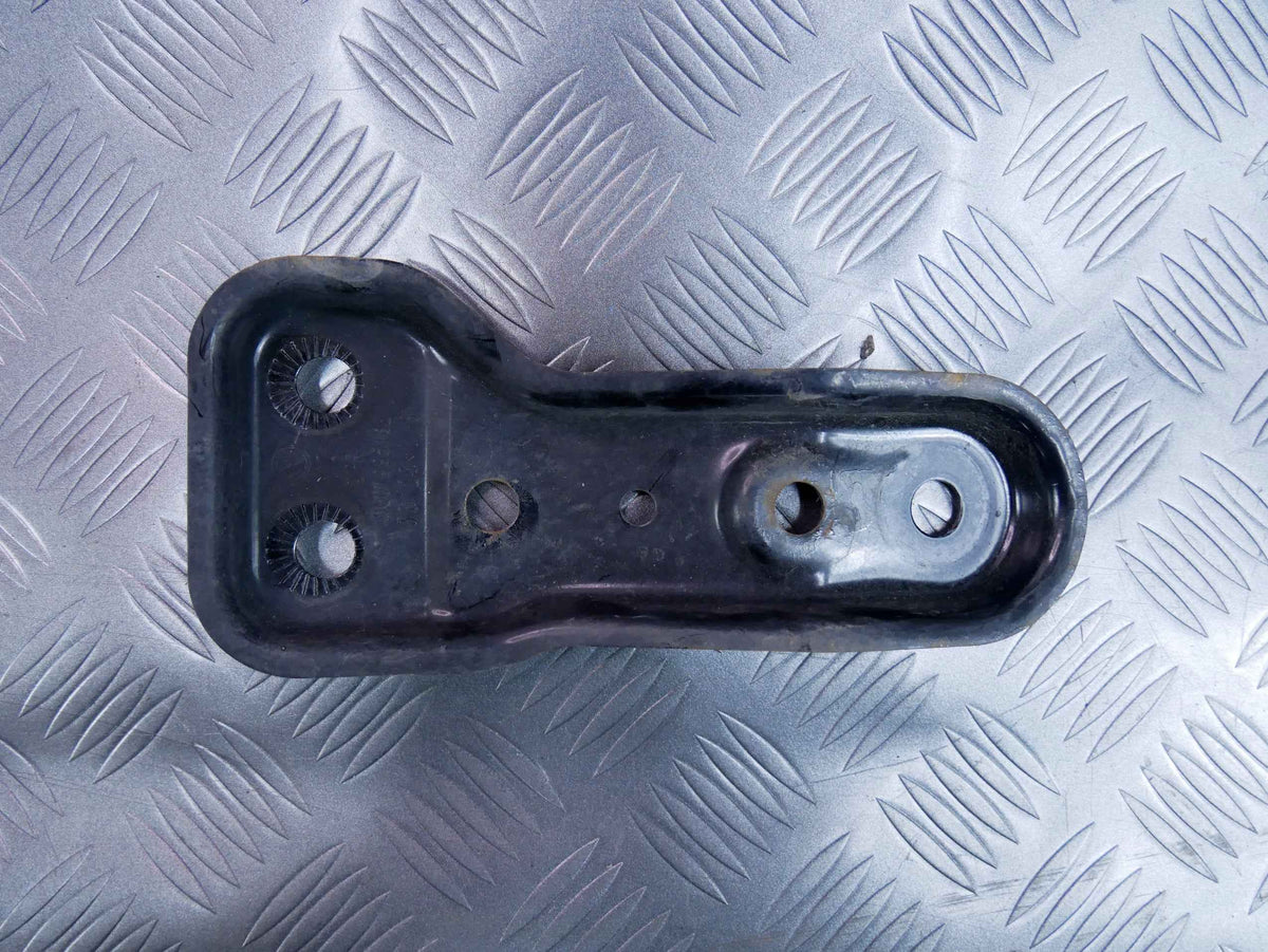 Wspornik mocowanie wózka prawe 5Q0199518E SKODA OCTAVIA IV