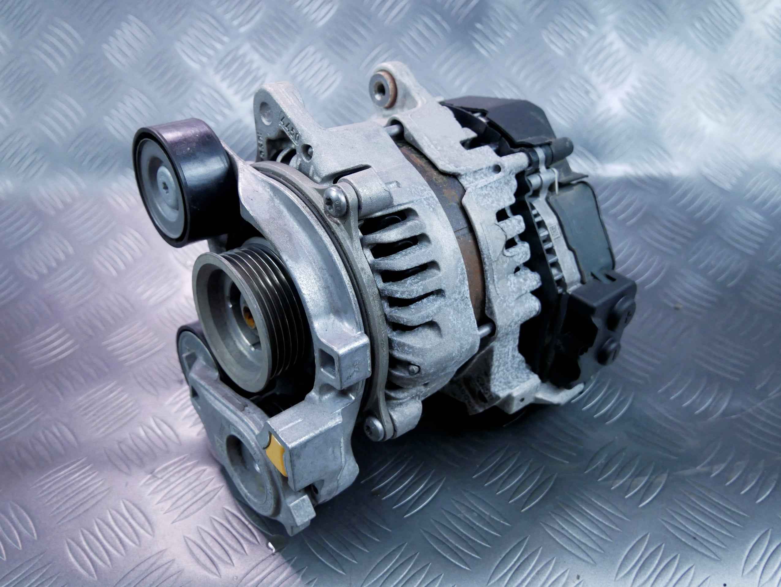 Alternator rozrusznik 05E903018G SKODA OCTAVIA IV 1.5 e-TSI