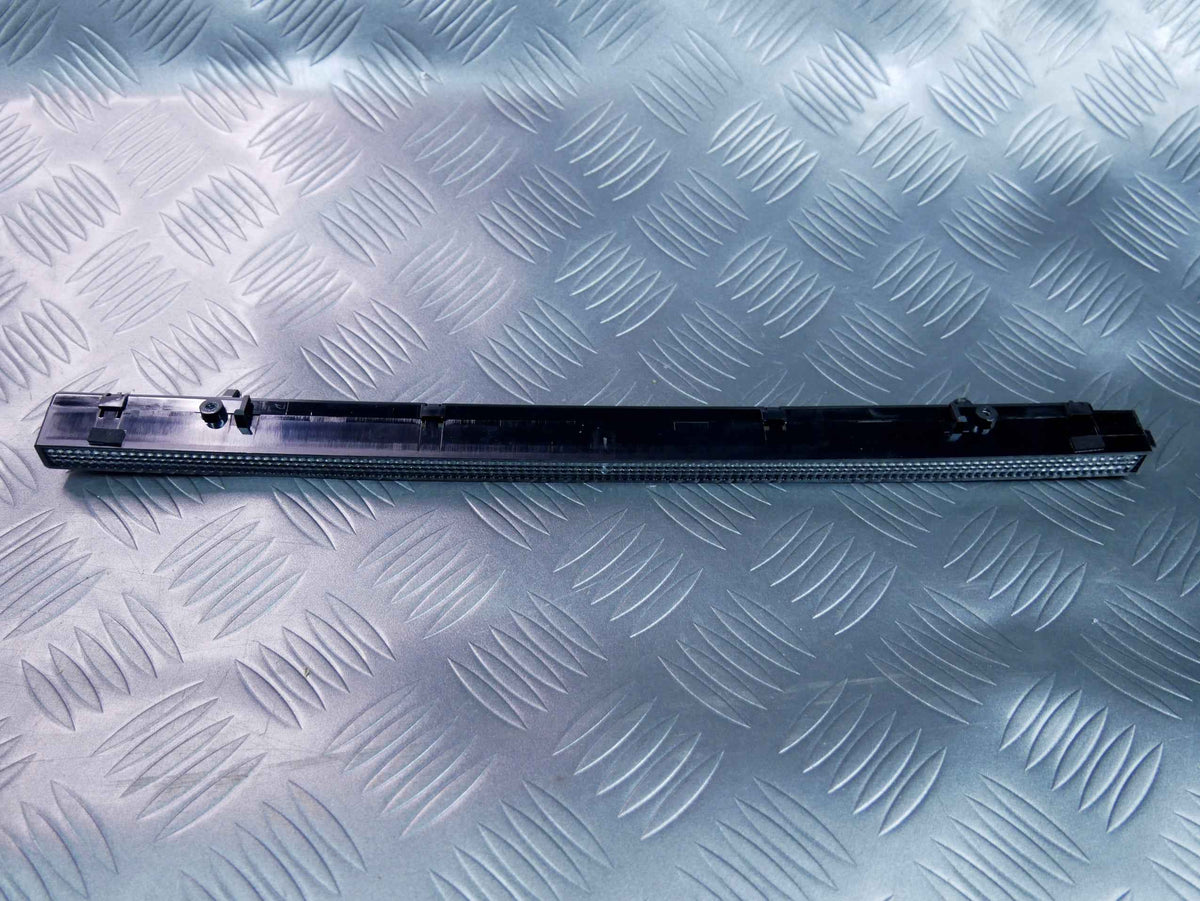 Lampa światło STOP tylnej klapy 1Z5945097B SKODA OCTAVIA IV