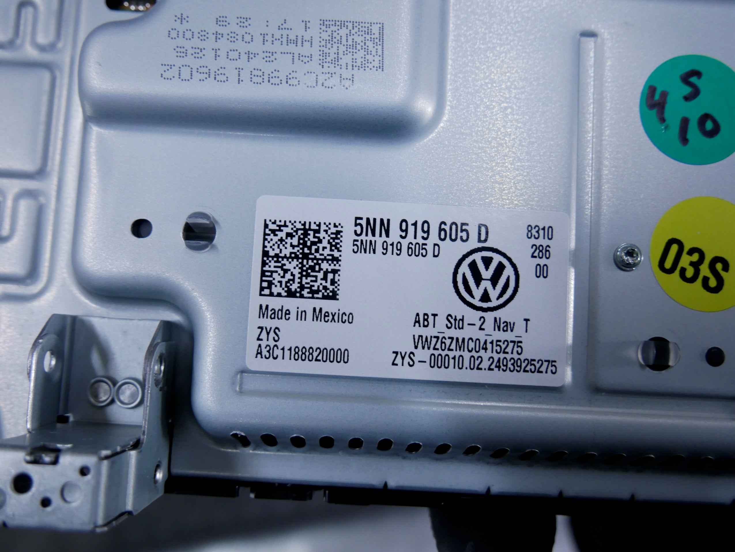 Ekran monitor wyświetlacz nawigacji 5NN919605D VW TIGUAN