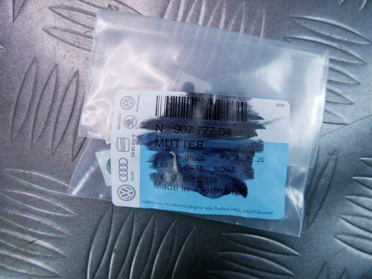 Klip nakrętka zaciskowa N90777704 NOWE OEM 10szt VW AUDI SKODA