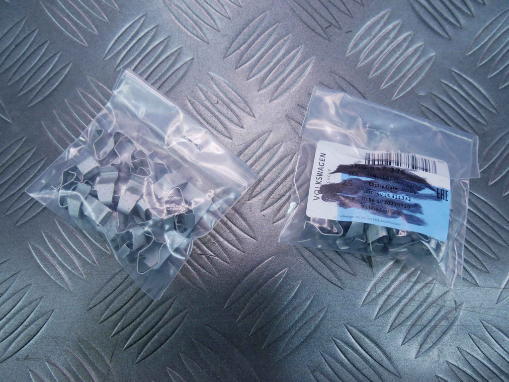 Klamra klip spinka tapicerki NOWA OEM 25szt 3G0867276 VW AUDI SKODA
