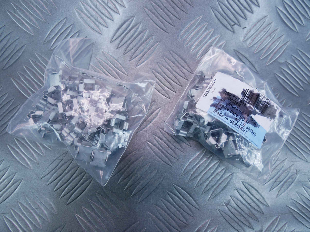 Klamra klip spinka tapicerki NOWA OEM 25szt 3G5867276 VW AUDI SKODA