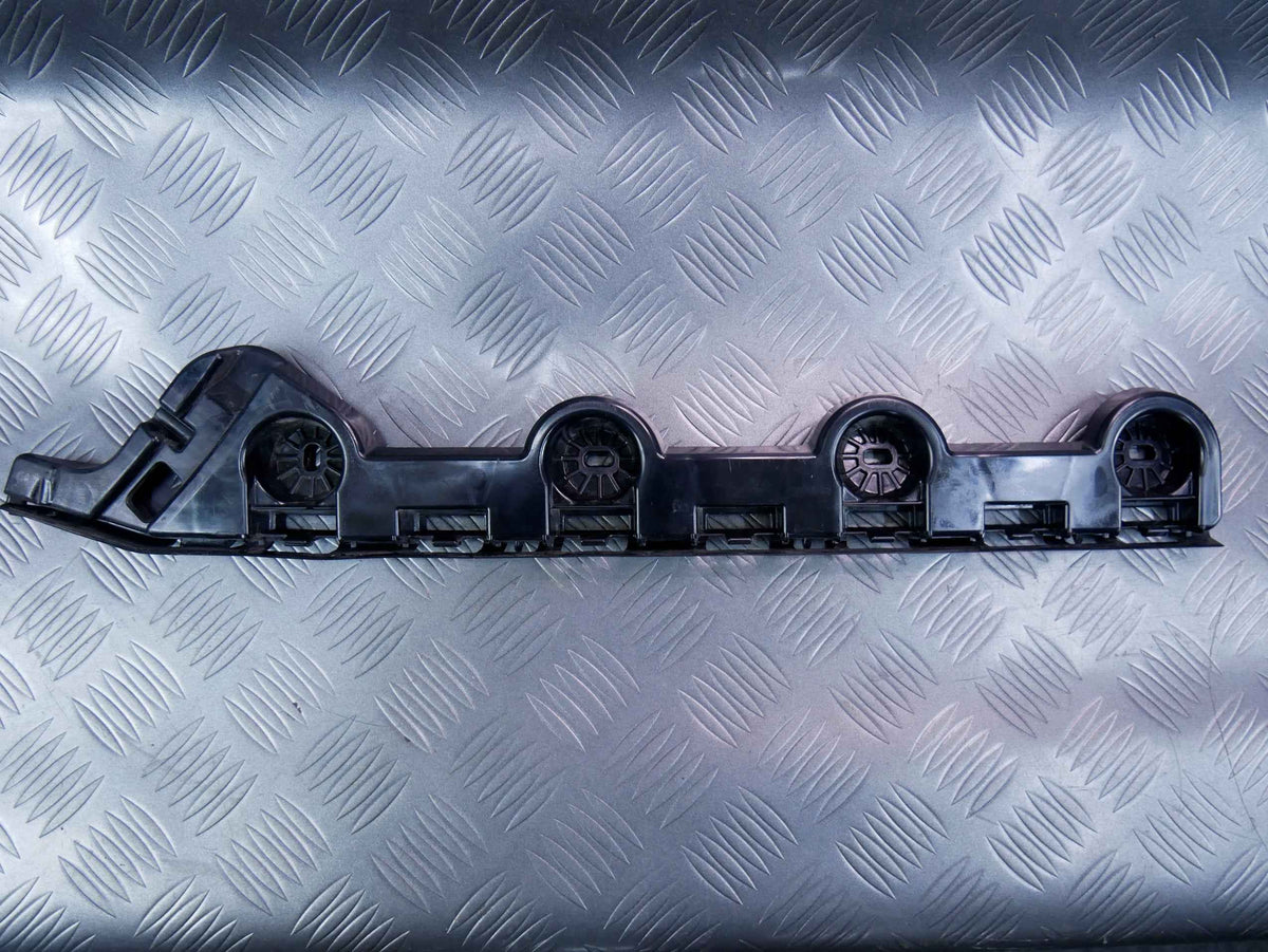Ślizg zderzaka tył tylny prawy 5E7807394 SKODA OCTAVIA IV