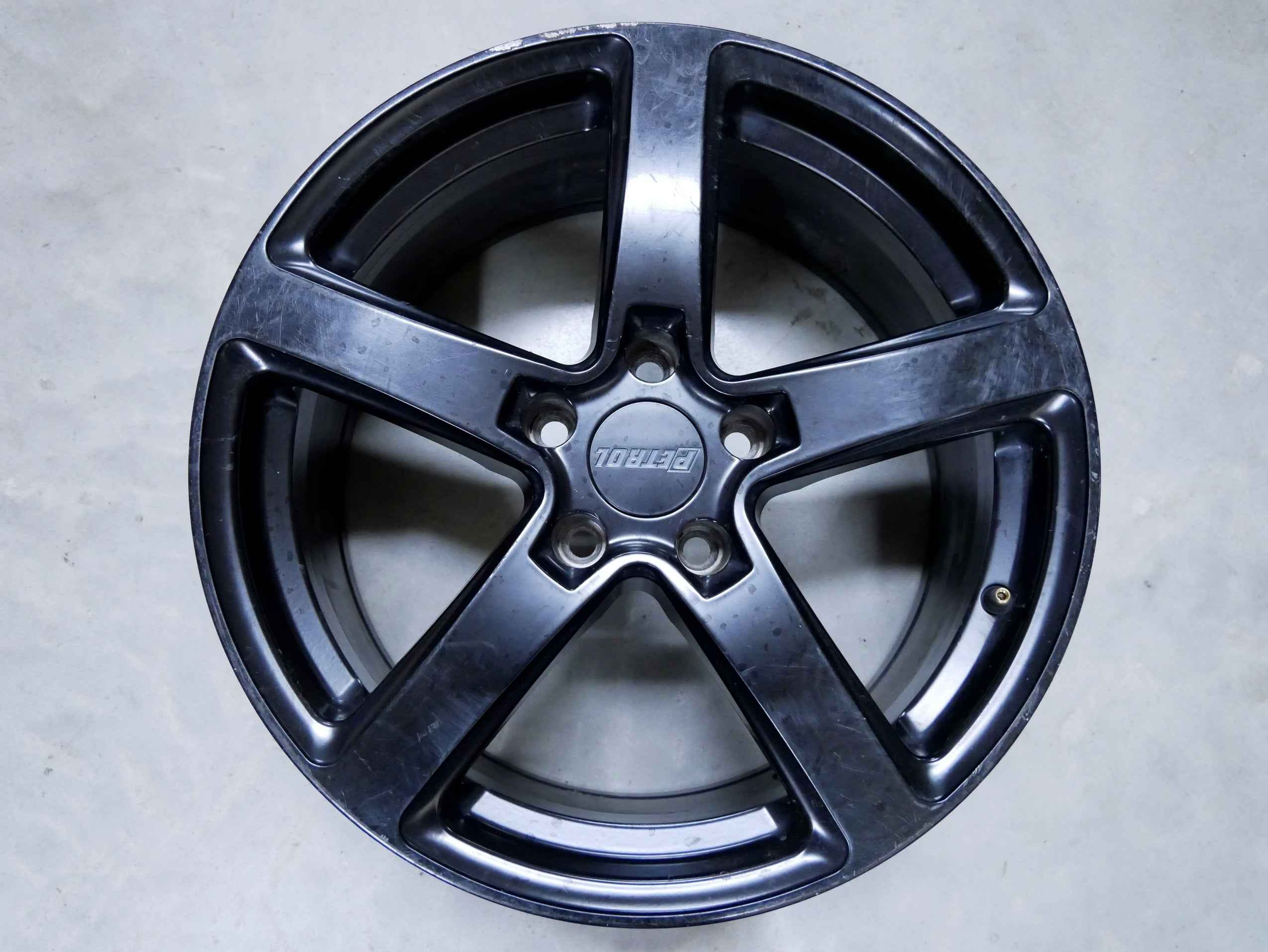 Felga 17' TSW PETROL P2C 17x8 40mm offset 5x112 VW GOLF VII