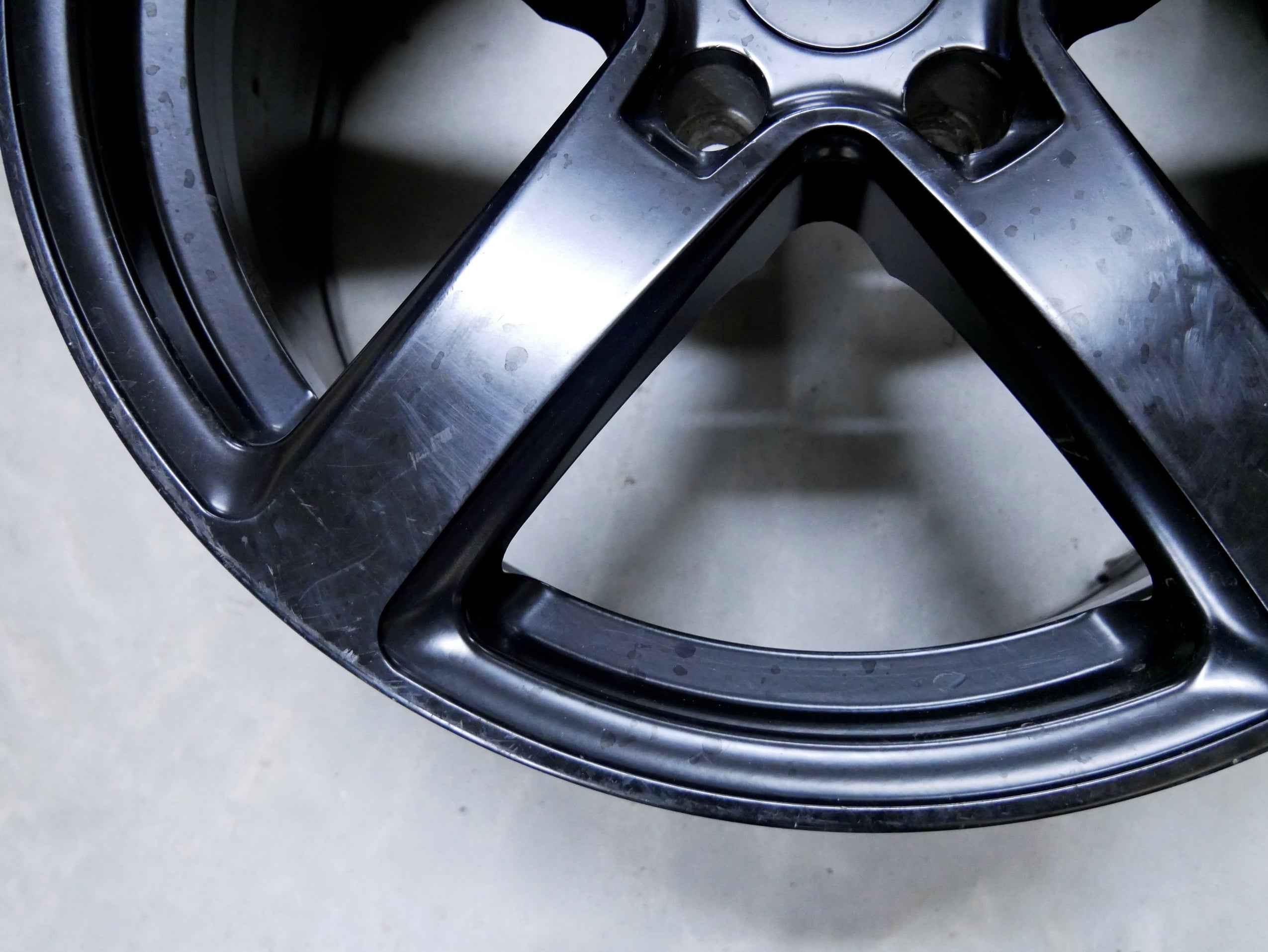 Felga 17' TSW PETROL P2C 17x8 40mm offset 5x112 VW GOLF VII